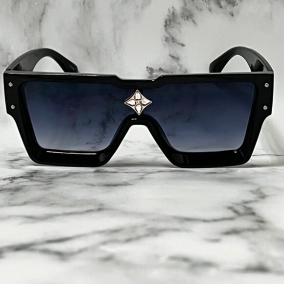 Men Sunglasses Fashion Designer Oversized Rhinestone Accents Square Frame Lentes - Picture 2 of 2